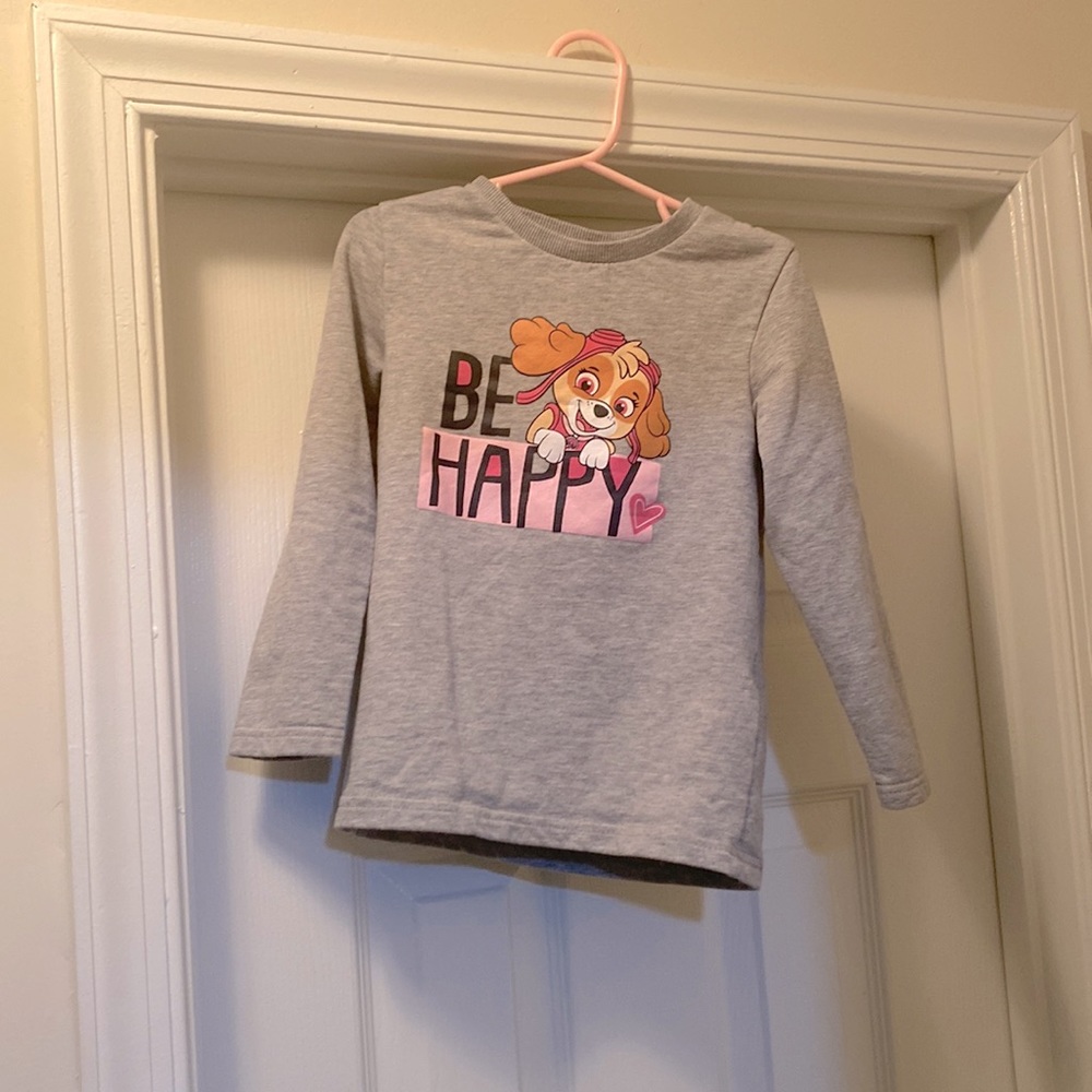 Cute Skye character Paw Patrol long sleeve tee shirt. Size 4-6 y